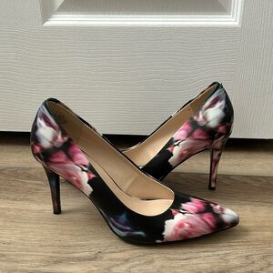 Nine West pumps